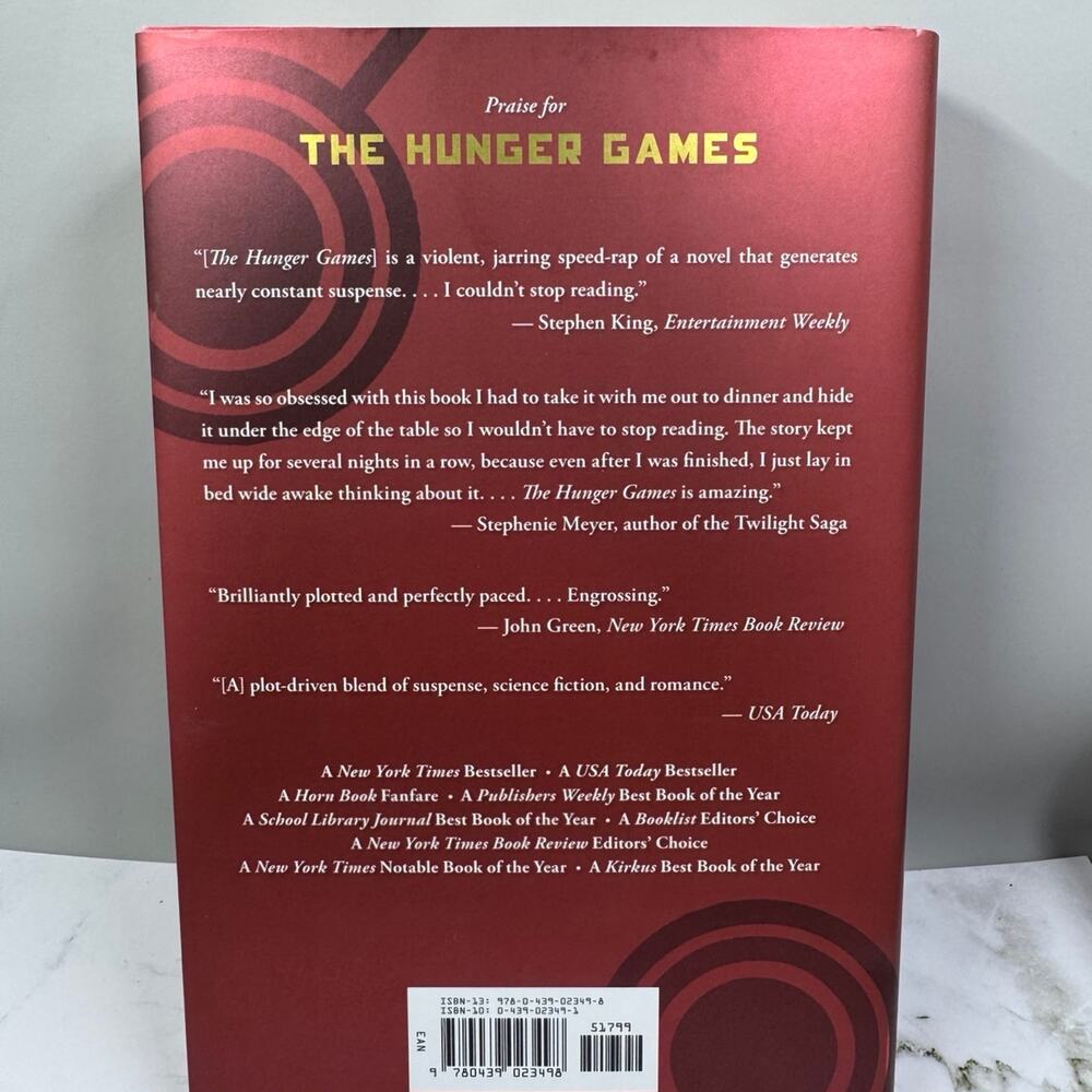 Catching Fire Hunger Games Book - Picture 3 of 3